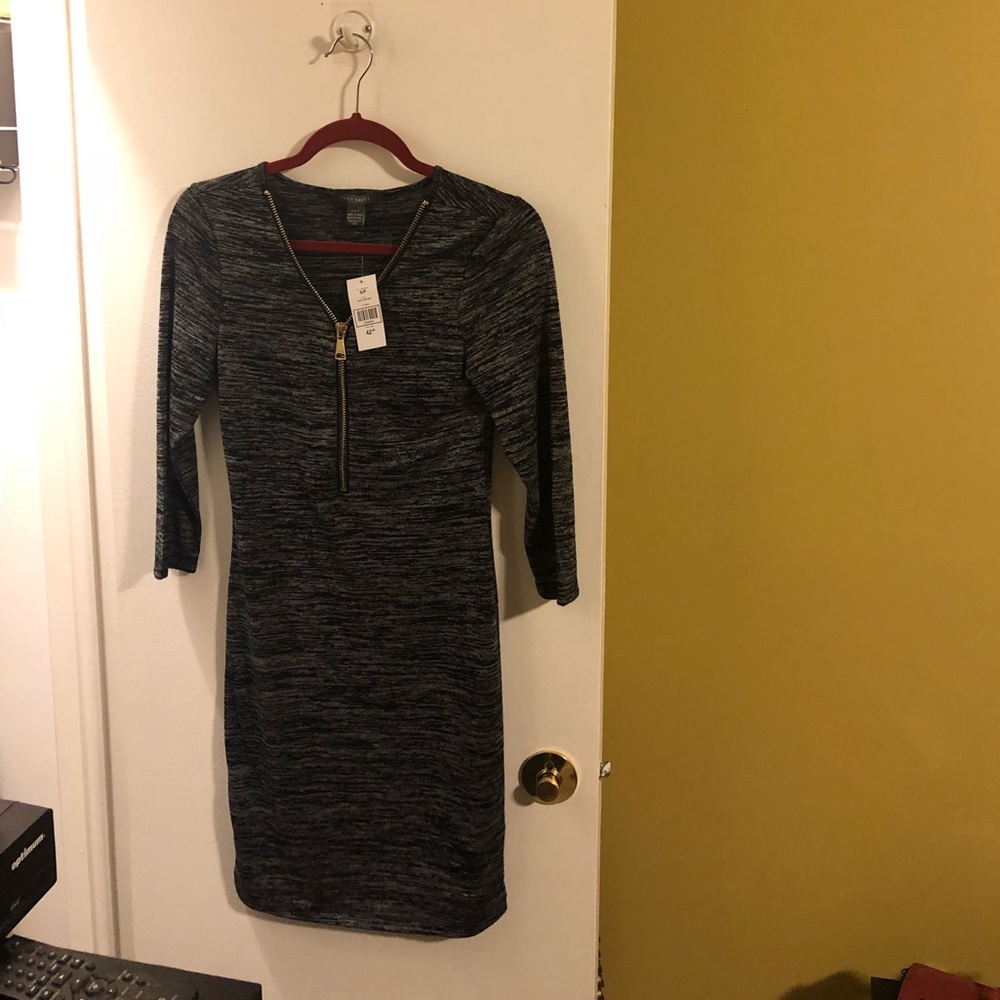 Zipper dress Suzy Shier